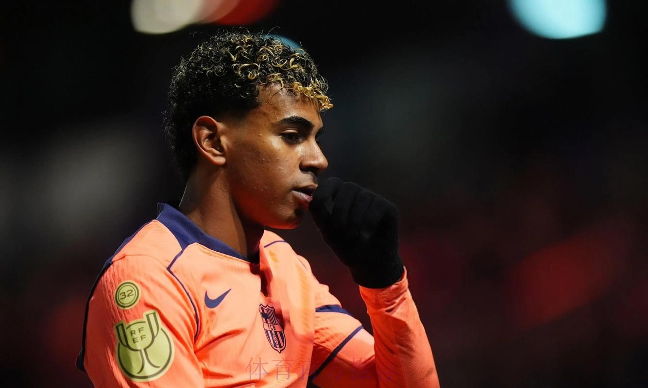 2-0！亚马尔送助攻，2亿超巨闪耀，拉什福德自我救赎，巴萨6连胜